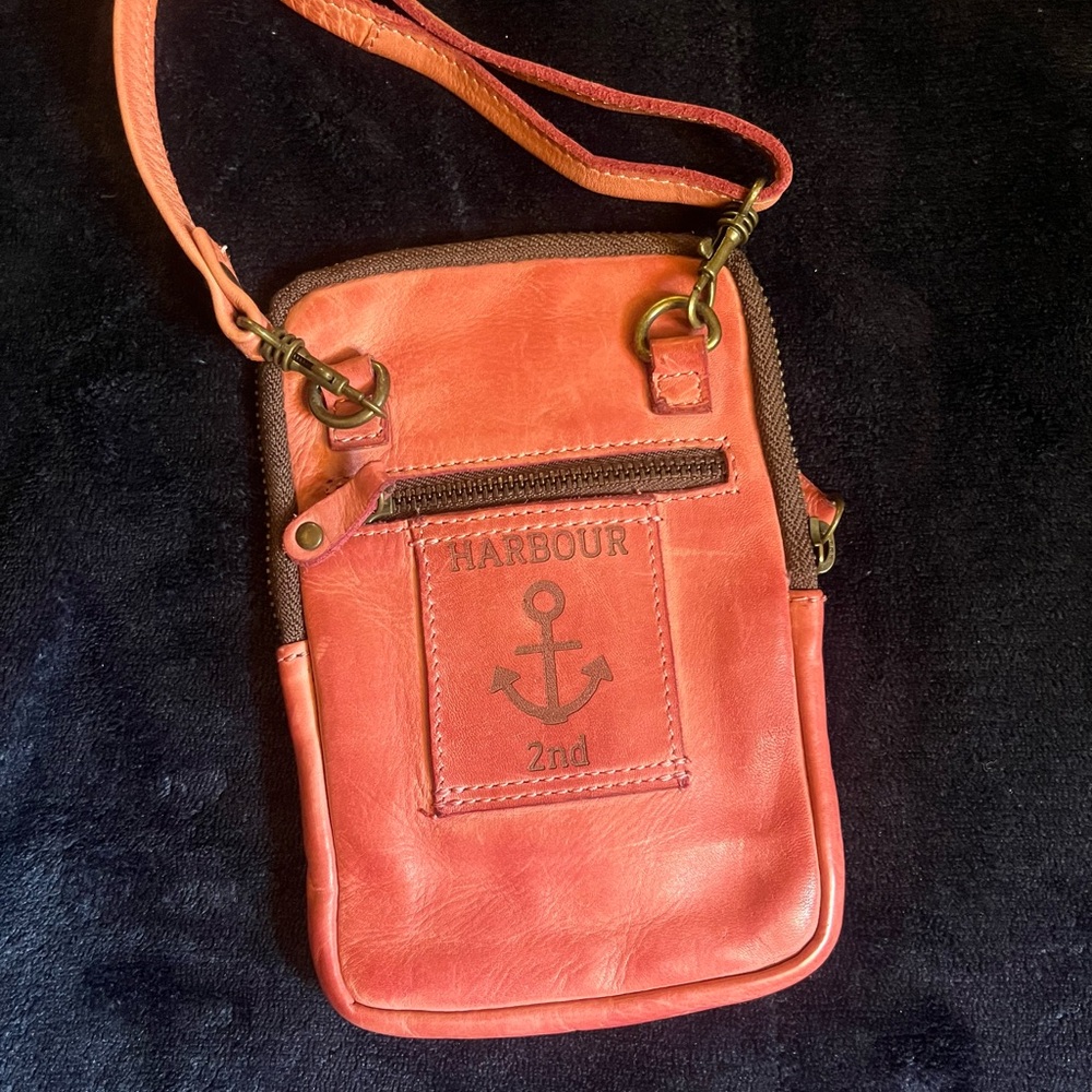 Men's Leather Crossbody Bag